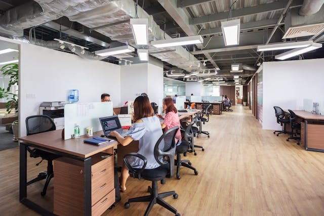 pexels-coworkingspace-replus-105195823-9497770